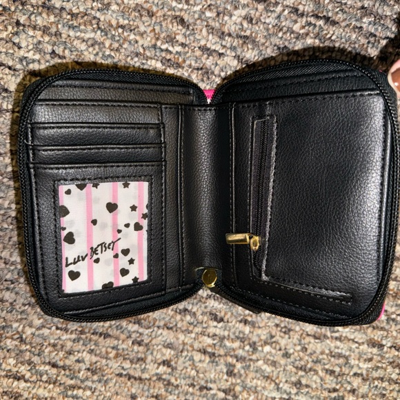 Betsy Johnson pink cat wallet - Picture 4 of 4